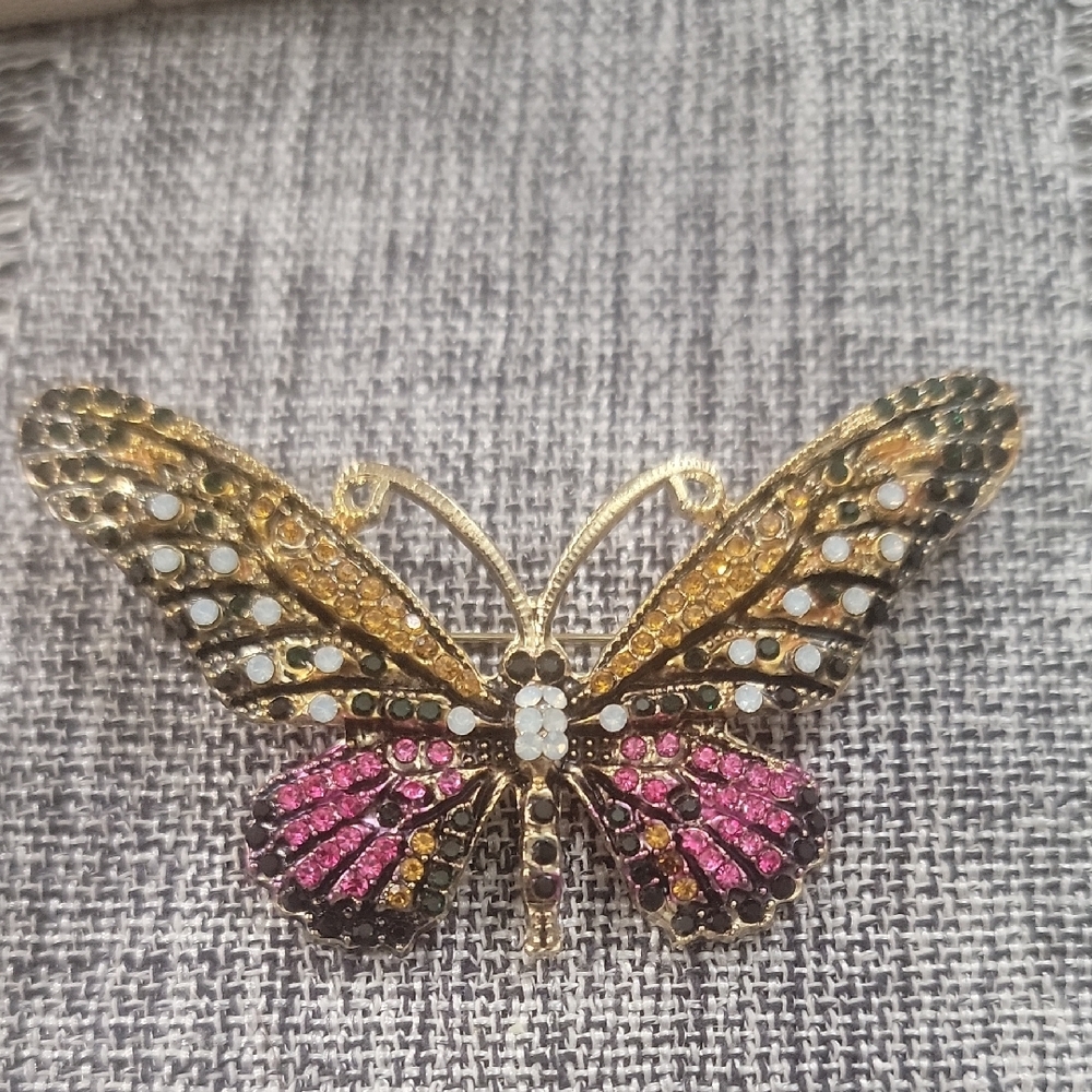 Cottagecore Elegant Gold Tone Pink Butterfly Brooch